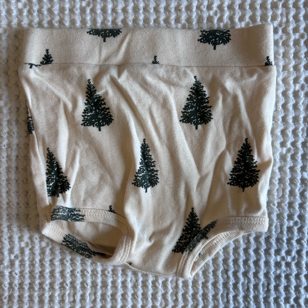 Kate Quinn Christmas tree bloomers